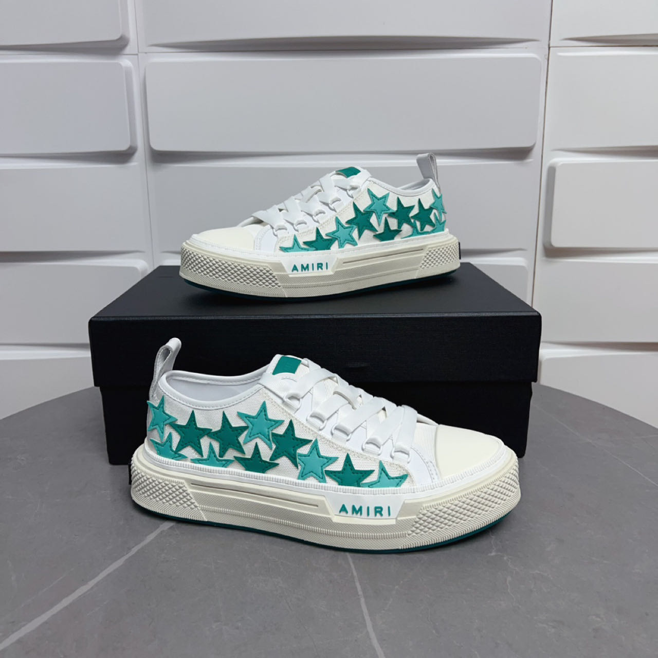 Amiri Stars Court Low Sneakers - EUR FASHION