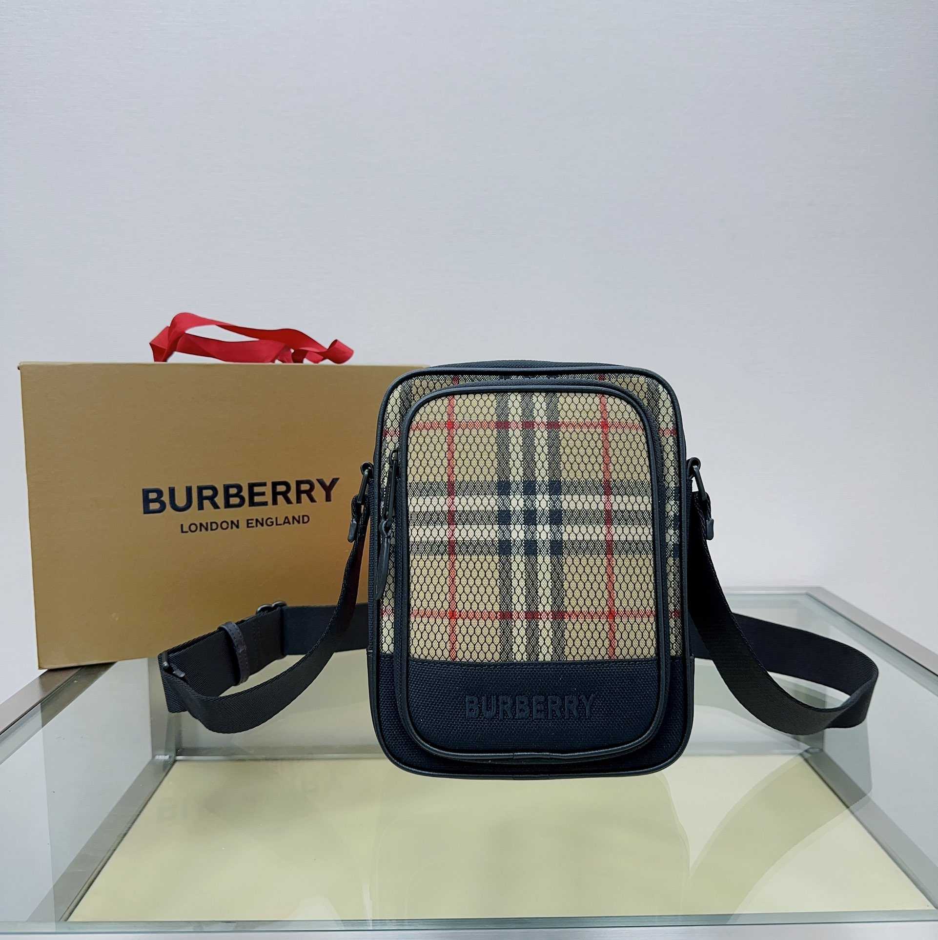 Burberry Freddie Bag   - EUR FASHION