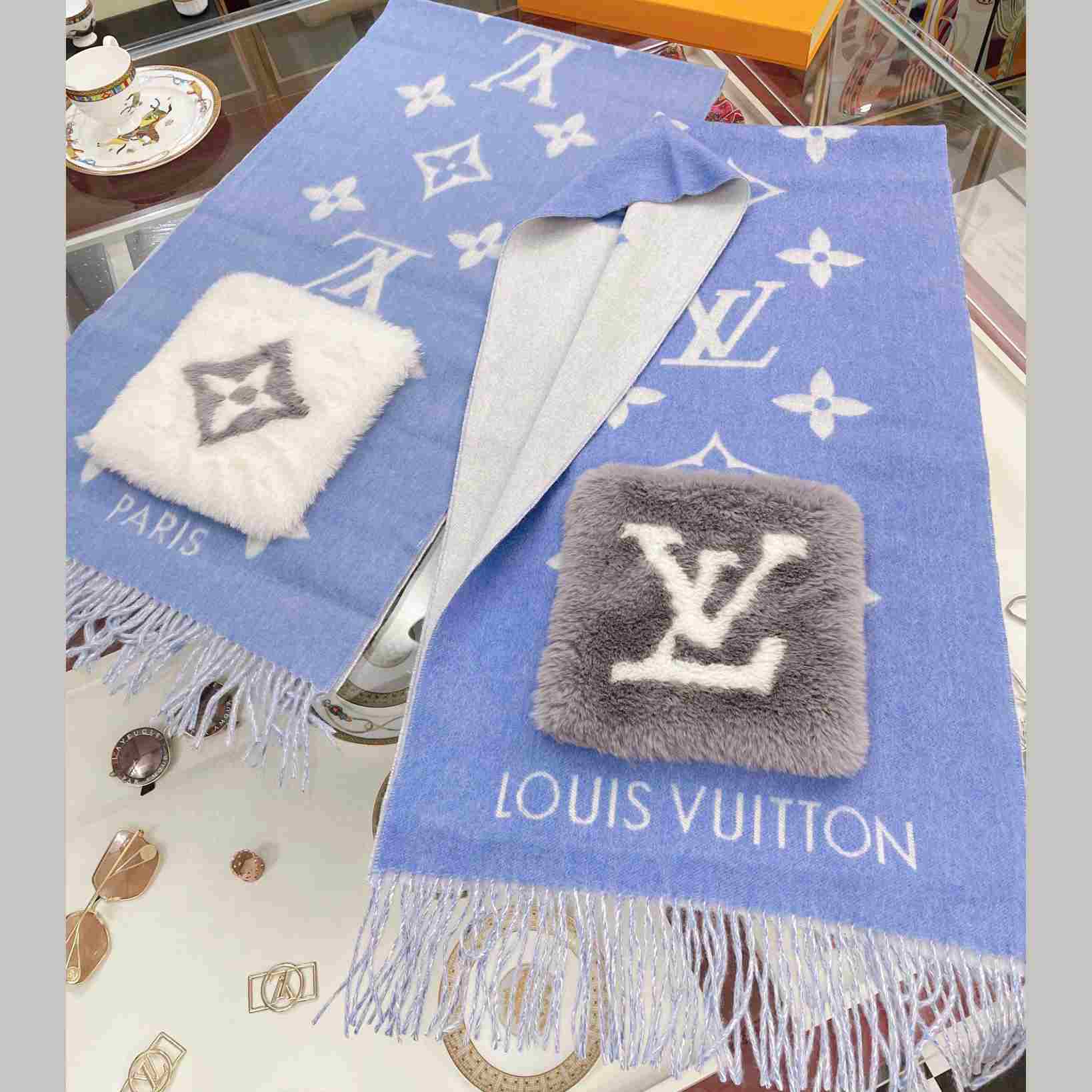 Louis Vuitton Cold Reykjavik Scarf - EUR FASHION