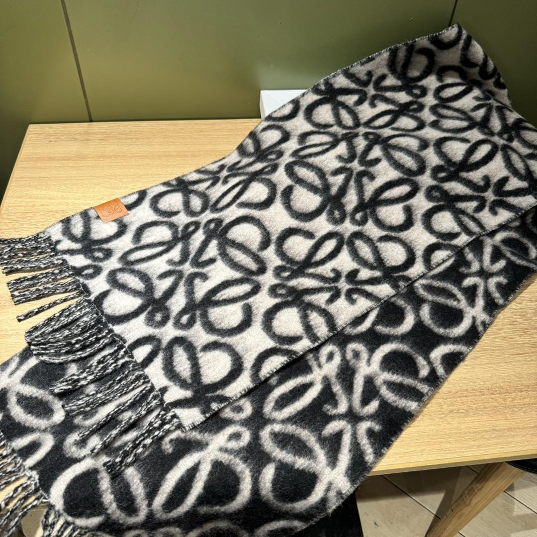 Loewe Anagram Scarf In Alpaca And Wool - EUR FASHION