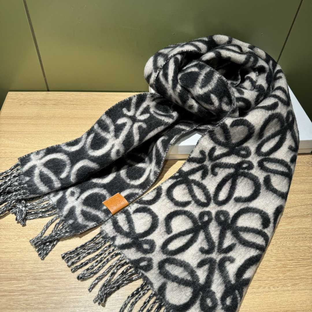 Loewe Anagram Scarf In Alpaca And Wool - EUR FASHION