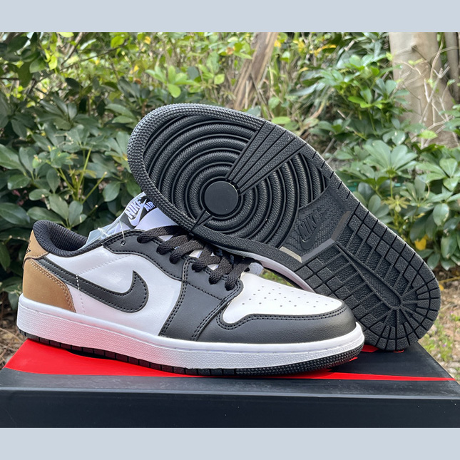 Air Jordan 1 Low OG “Mocha” Sneaker      CZ0790-102 - EUR FASHION