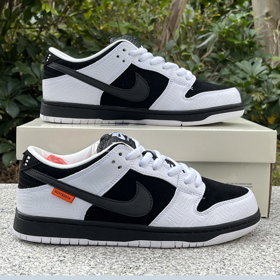 Tightbooth x Nike SB Dunk Low Sneaker      FD2629-100 - EUR FASHION