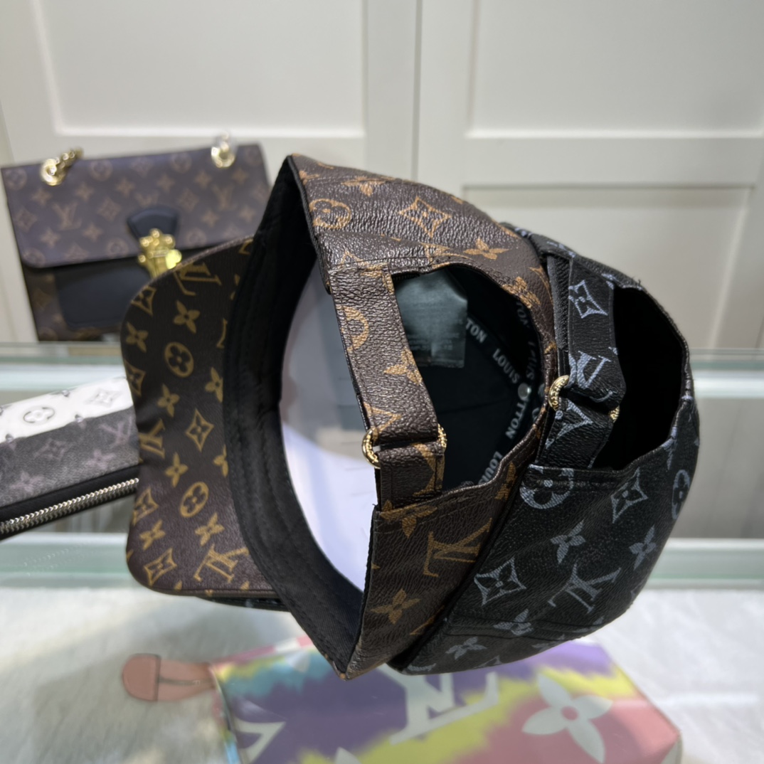 Louis Vuitton Monogram Cap - EUR FASHION