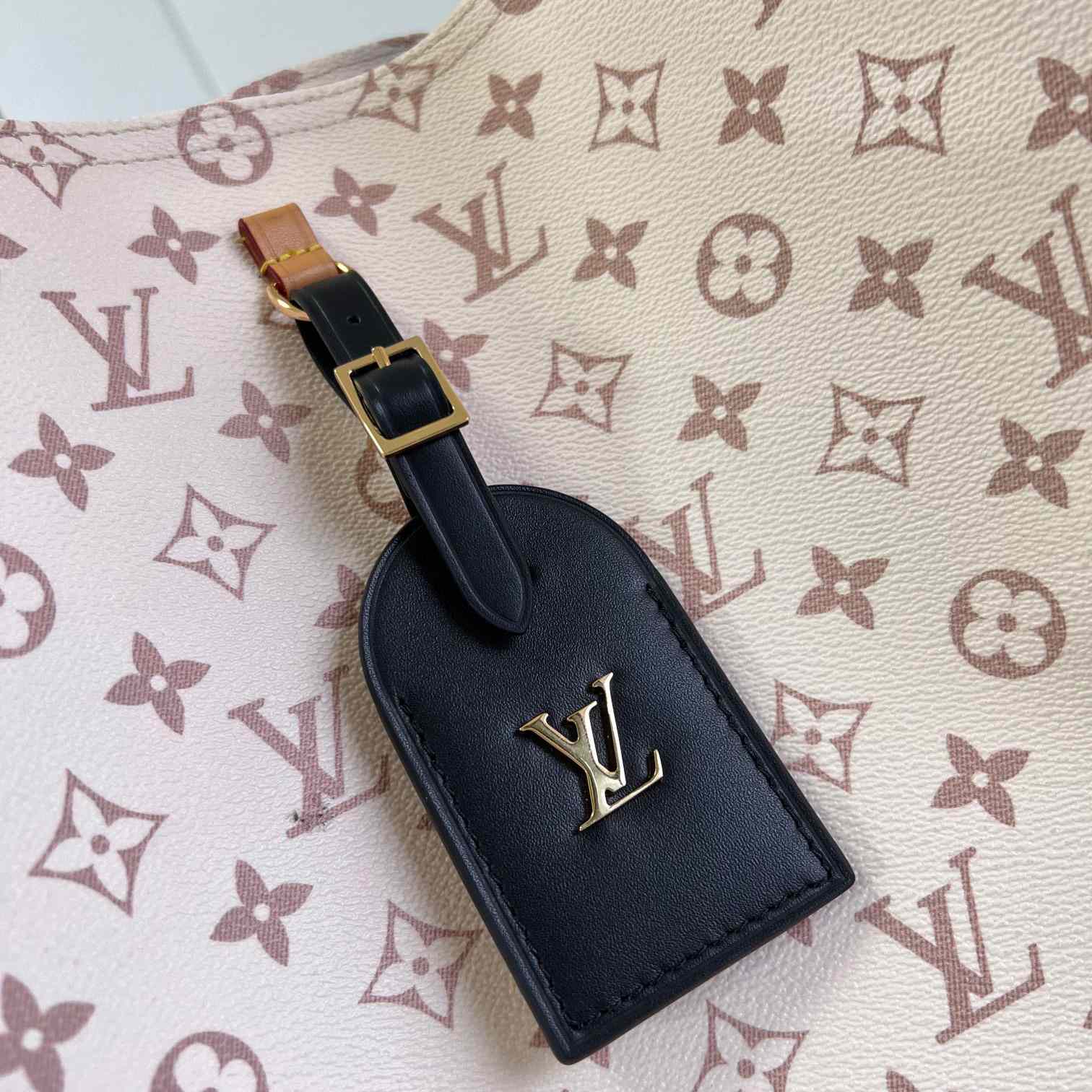 Louis Vuitton Atlantis GM     M24409 - EUR FASHION