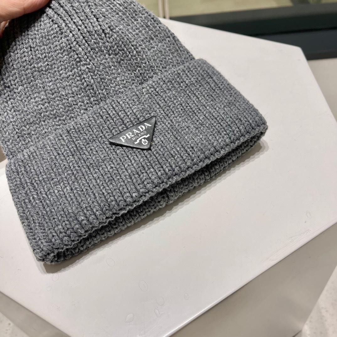 Prada Wool And Cashmere Beanie - EUR FASHION