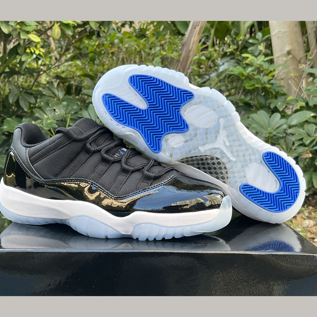 Air Jordan 11 Low “Space Jam” Sneaker    FV5104-004 - EUR FASHION