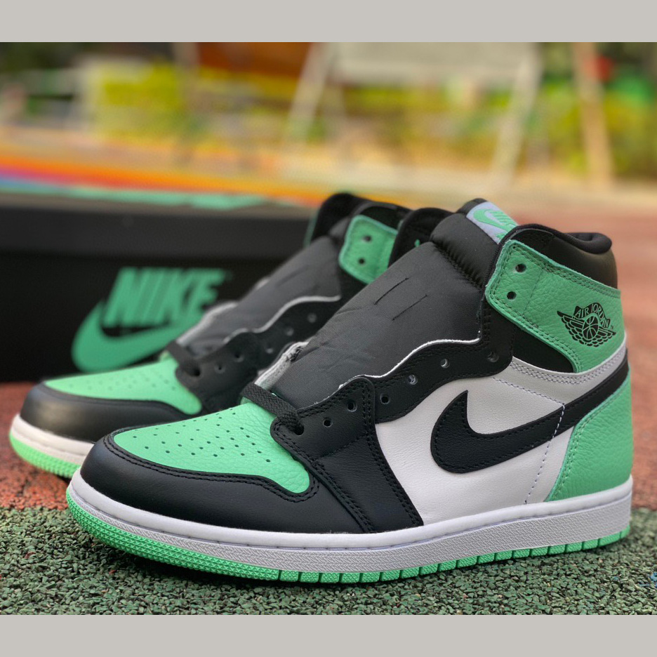 Air Jordan 1 Retro High OG “Green Glow” Sneaker    DZ5485-130 - EUR FASHION