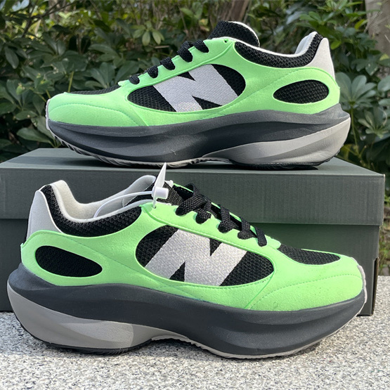 New Balance Warped Runner Sneakers    UWRPDKOM  - EUR FASHION