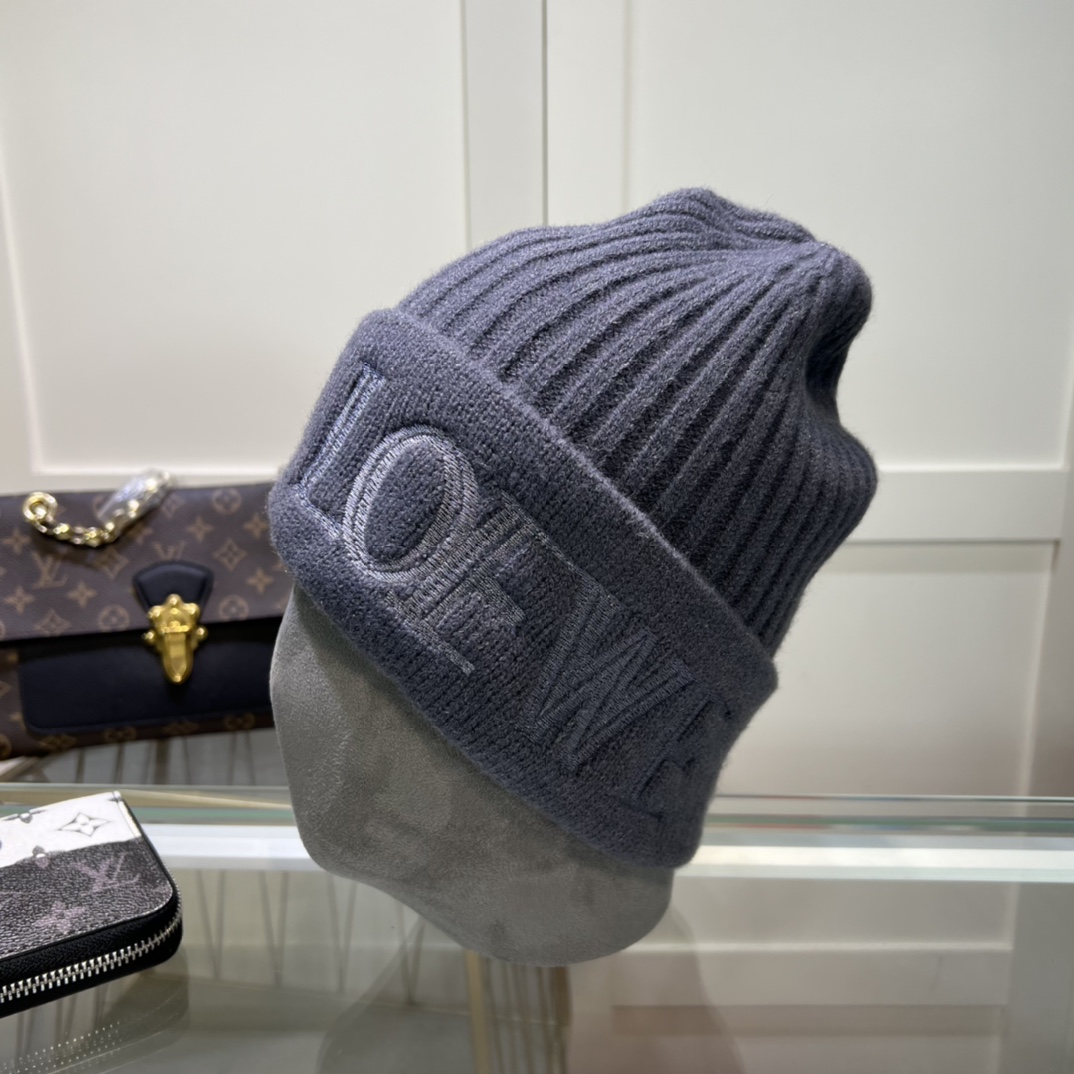 Loewe Beanie In Wool - EUR FASHION