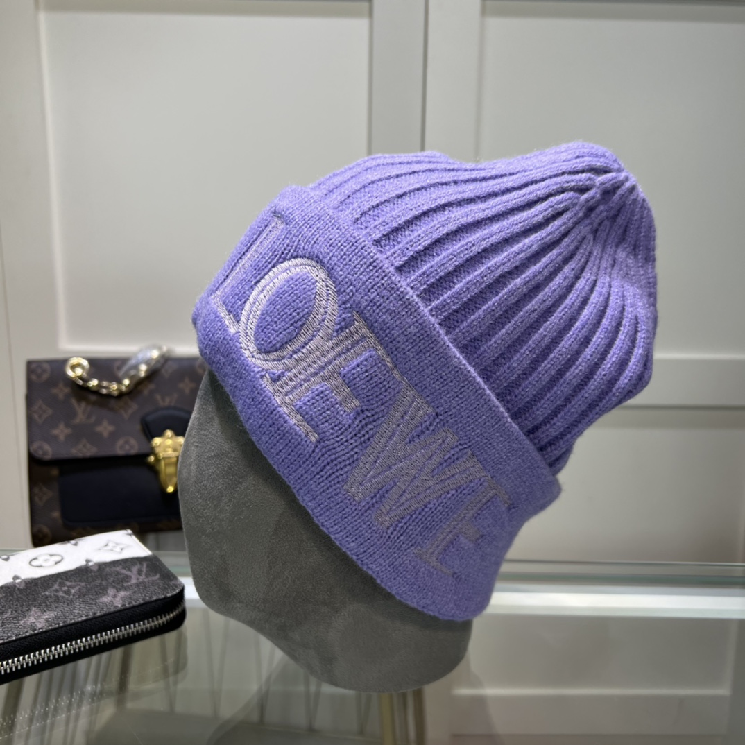 Loewe Beanie In Wool - EUR FASHION