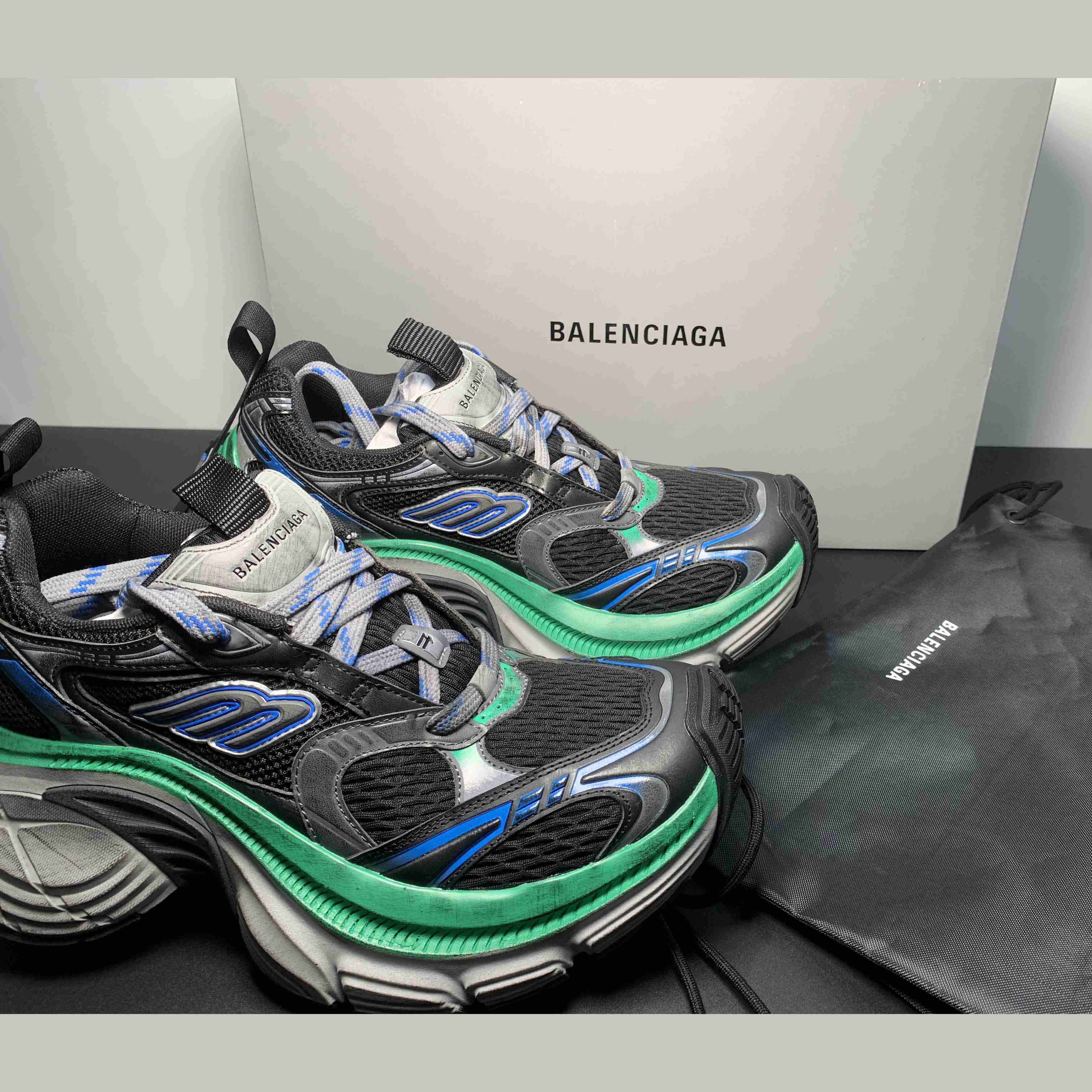 Balenciaga 10XL Sneaker in Black/Grey/Blue/Green - EUR FASHION