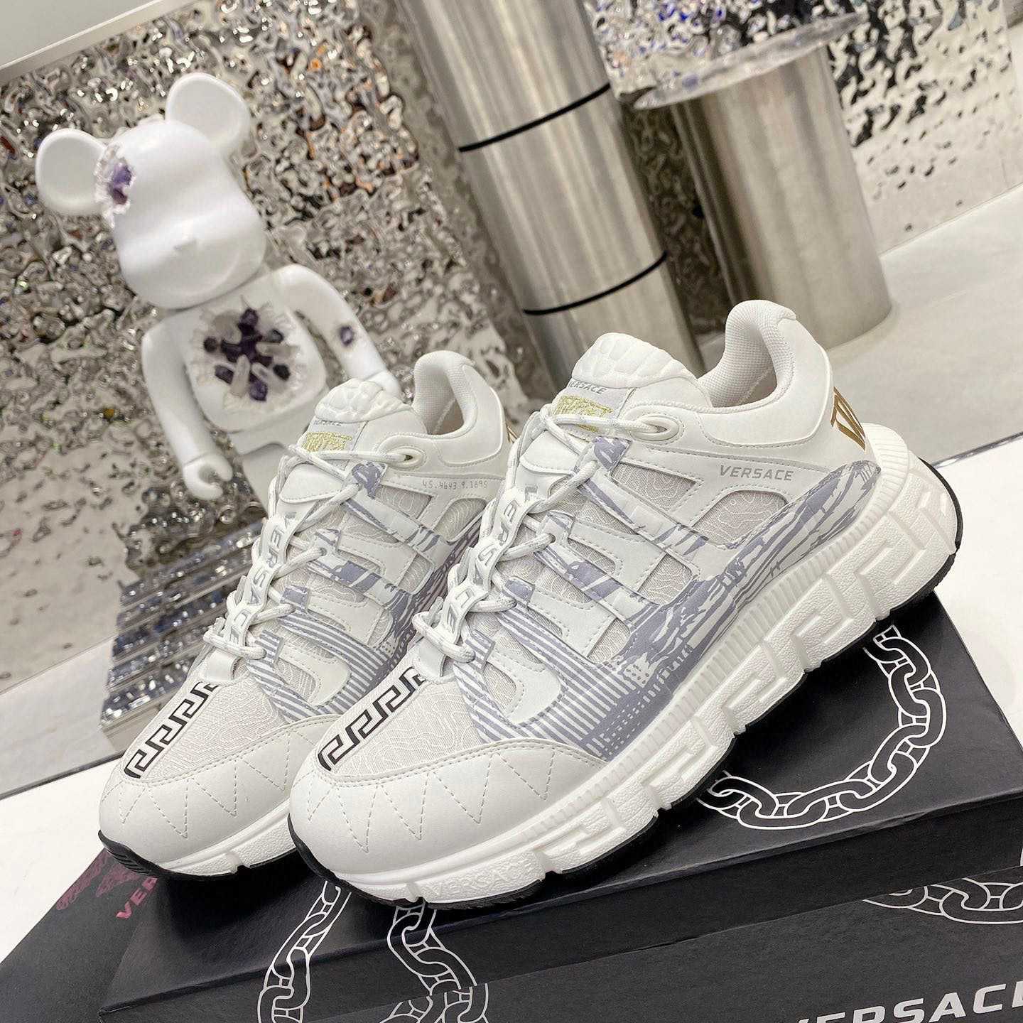 Versace Trigreca Sneakers - EUR FASHION