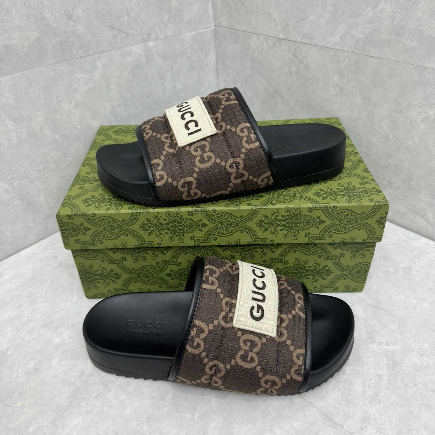 Gucci GG Slide Sandal - EUR FASHION