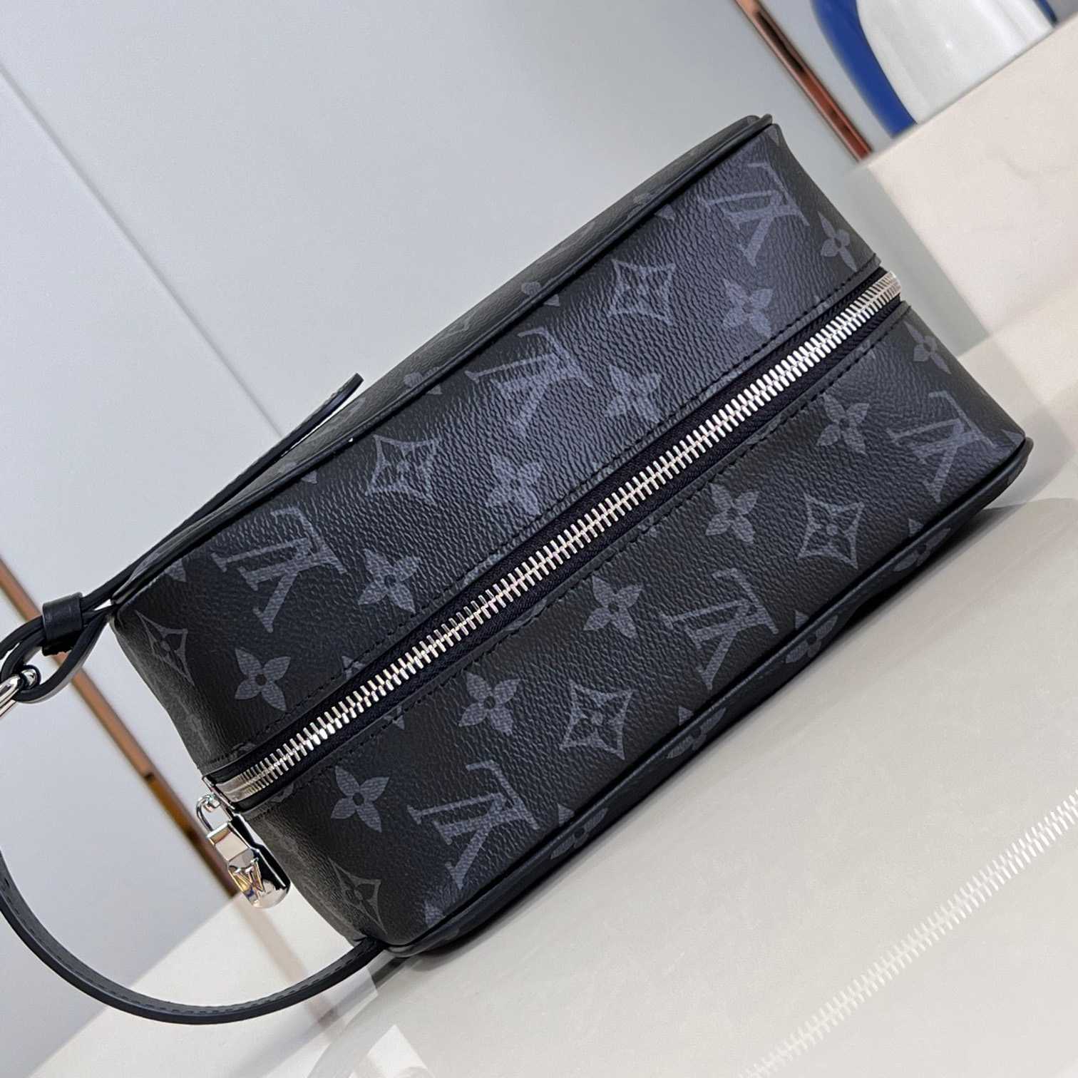 Louis Vuitton Locker Dopp Kit   M83113 - EUR FASHION