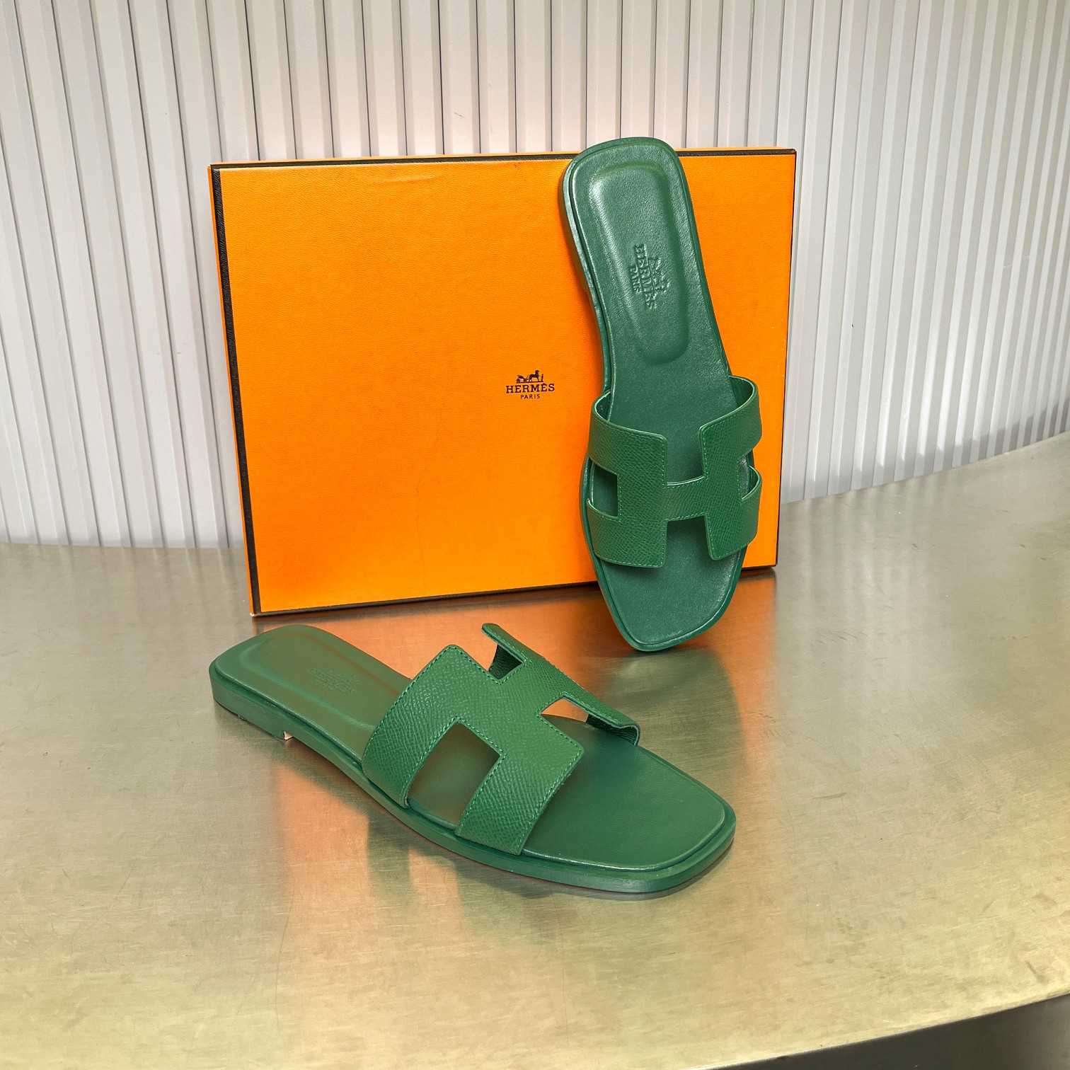 Hermes Izmir Sandal - EUR FASHION