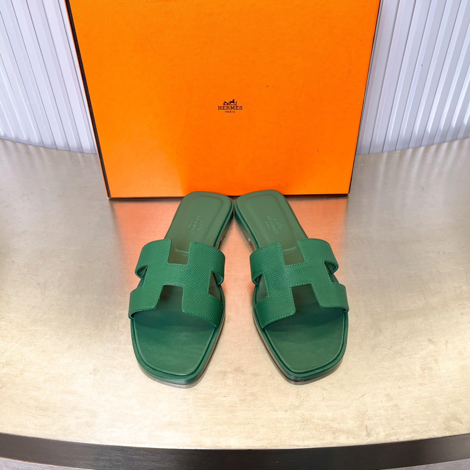 Hermes Izmir Sandal - EUR FASHION