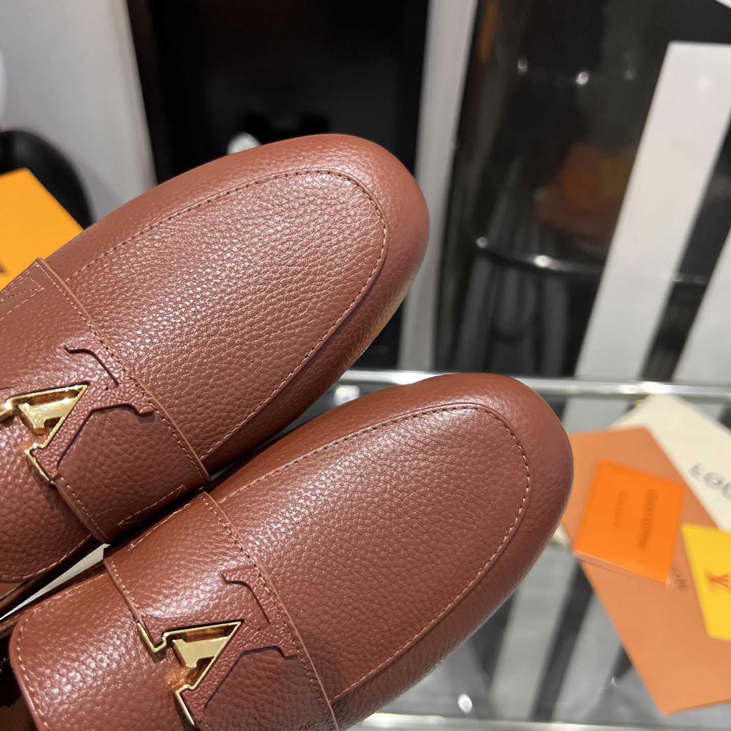 Louis Vuitton LV Capri Loafer - EUR FASHION