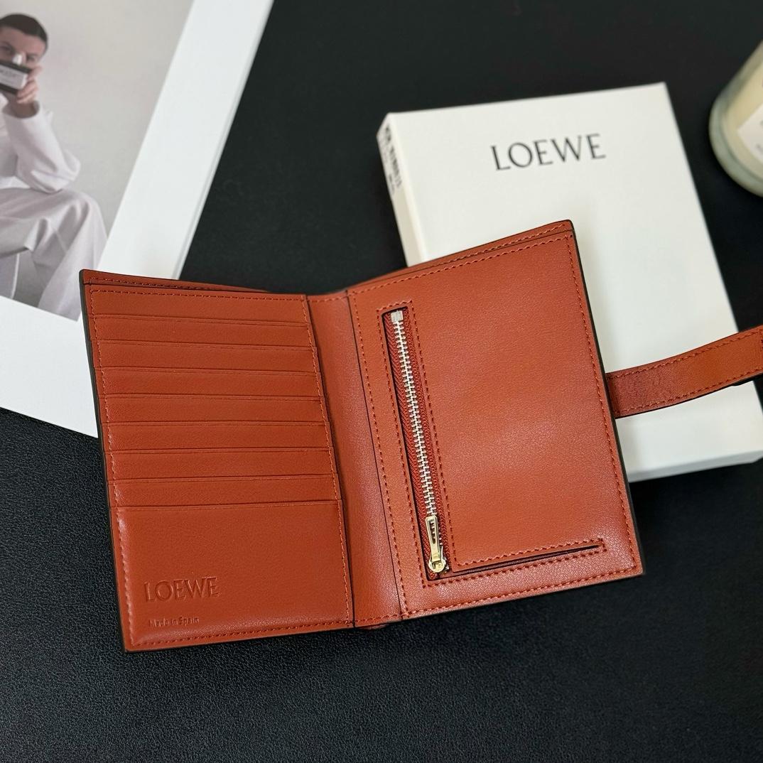 Loewe Medium Vertical Grained-Leather Wallet(14×11cm) - EUR FASHION