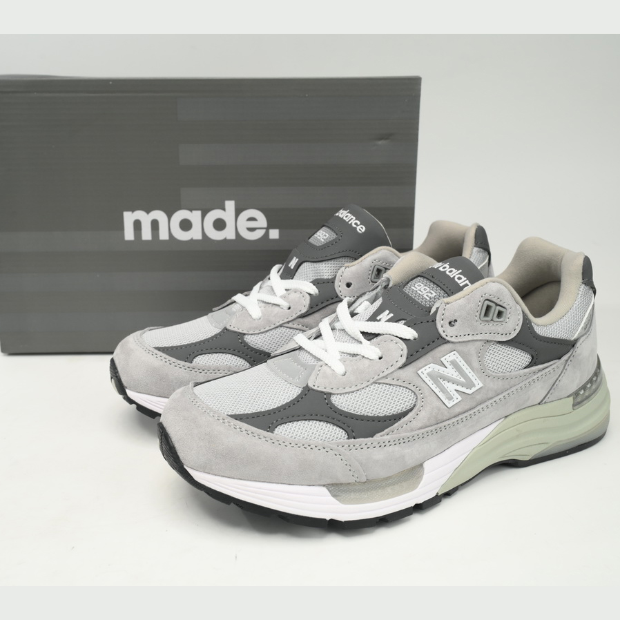 New Balance 992 Black And Gray Sneakers      M992GR  - EUR FASHION