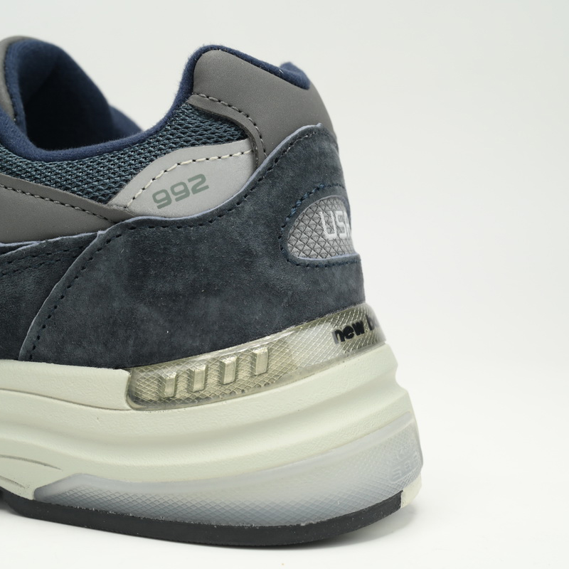 New Balance 992 Navy Blue Sneakers      M992GG  - EUR FASHION