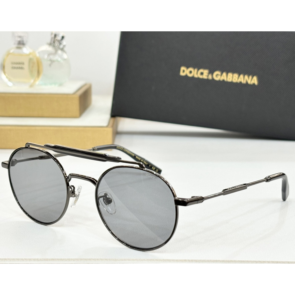 Dolce & Gabbana Diagonal Cut Sunglasses      DG2295 - EUR FASHION