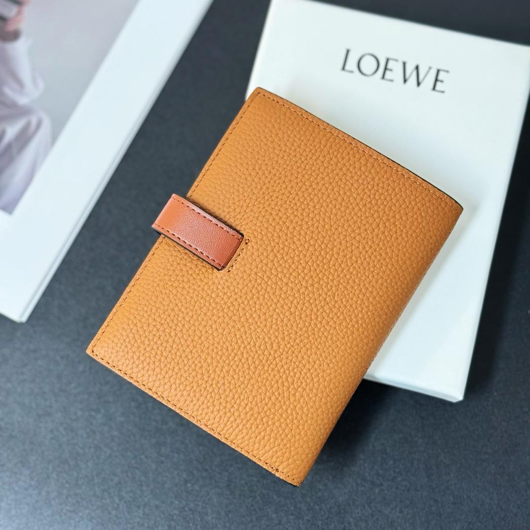 Loewe Medium Vertical Grained-Leather Wallet(14×11cm) - EUR FASHION