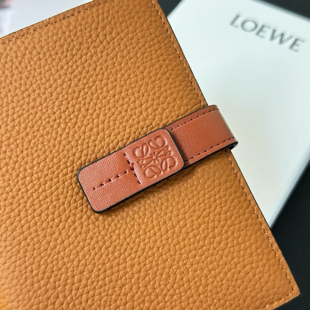 Loewe Medium Vertical Grained-Leather Wallet(14×11cm) - EUR FASHION