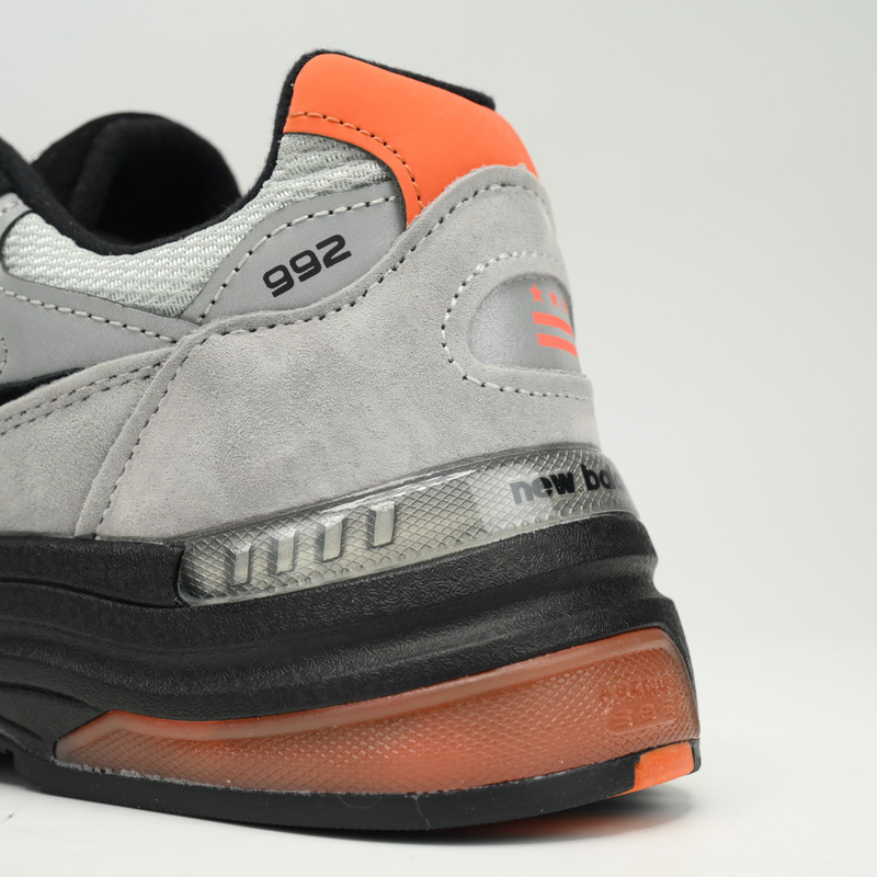 New Balance 992 Gray Orange Sneakers      M992GBO   - EUR FASHION