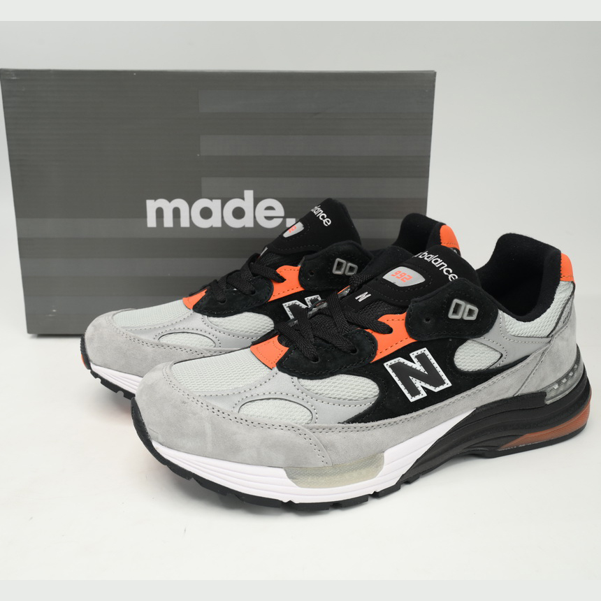 New Balance 992 Gray Orange Sneakers      M992GBO   - EUR FASHION