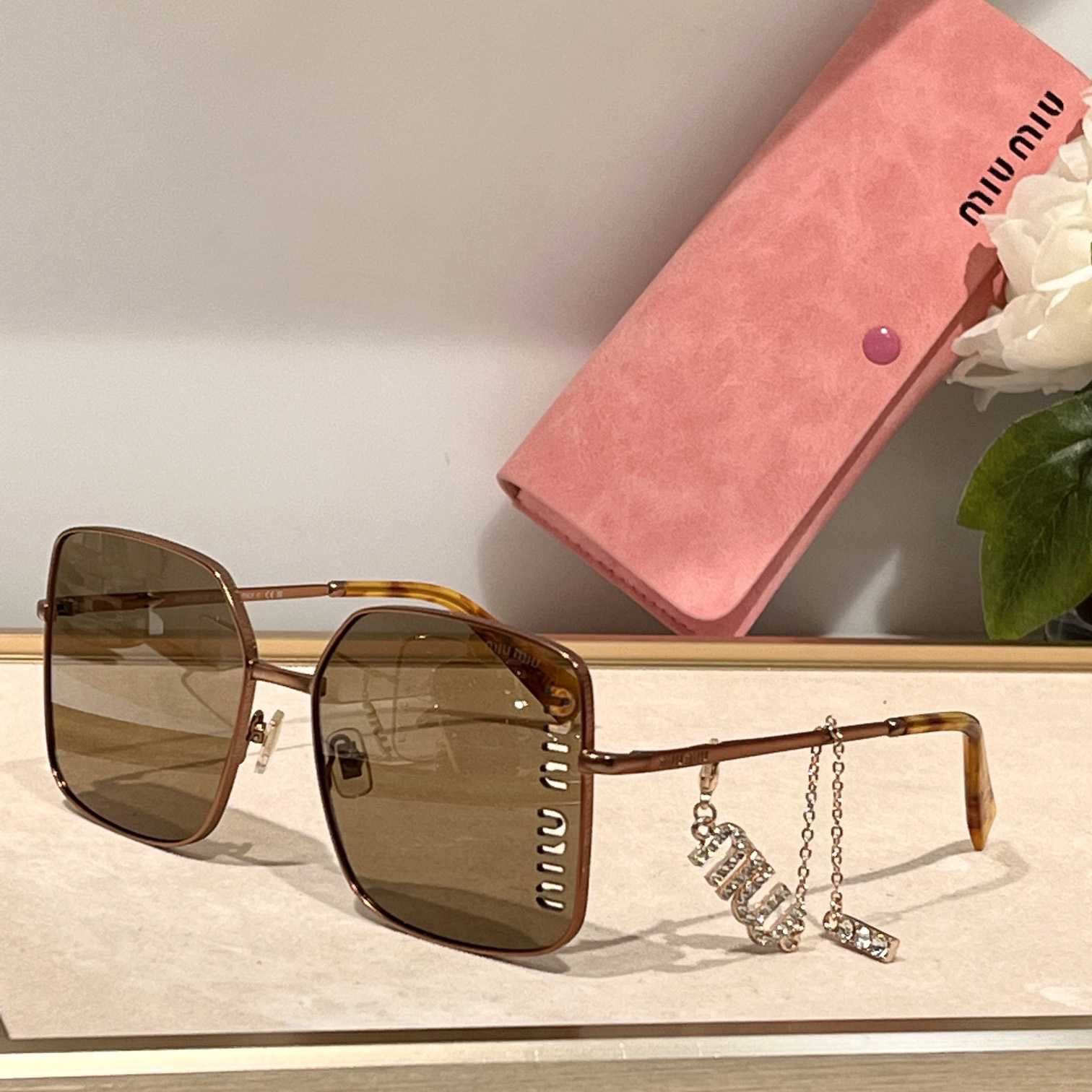 Miu Miu Eyewear Collection sunglasses - EUR FASHION