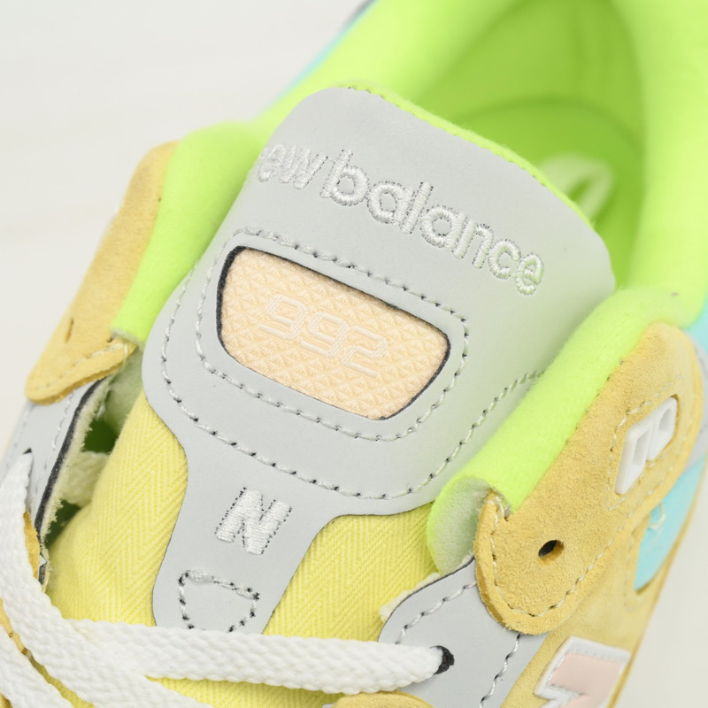 New Balance 992 Yellow Green Powder Sneakers      M992AB - EUR FASHION