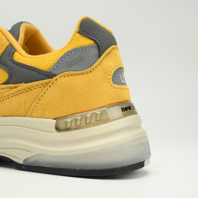 New Balance 992 Yellow Sneakers      M992BB  - EUR FASHION