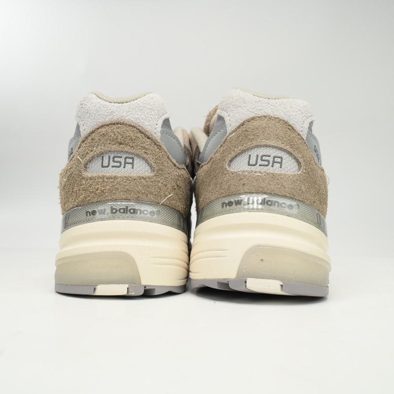 New Balance 992 Levi's Sneakers      M992LV  - EUR FASHION