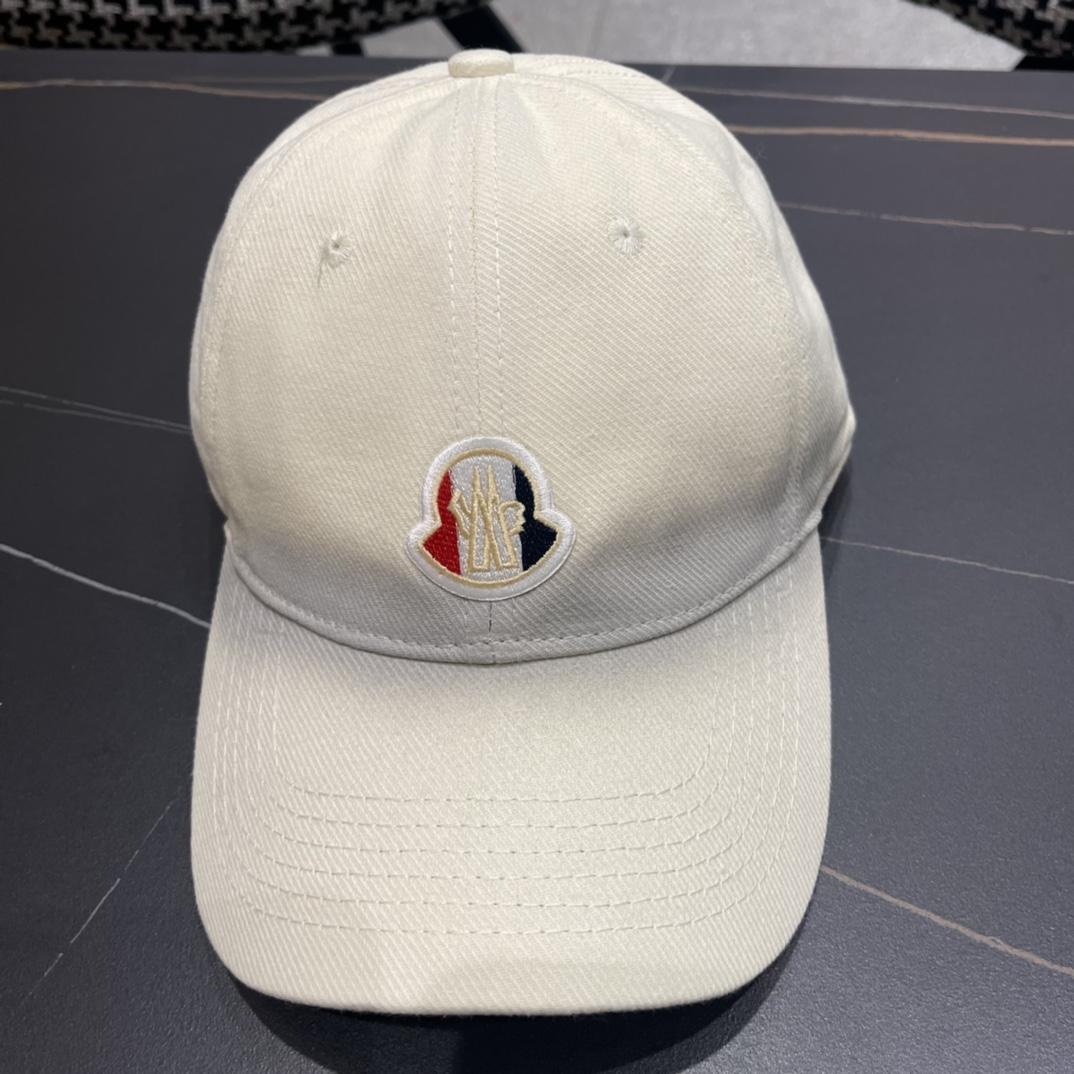 Moncler Cap - EUR FASHION