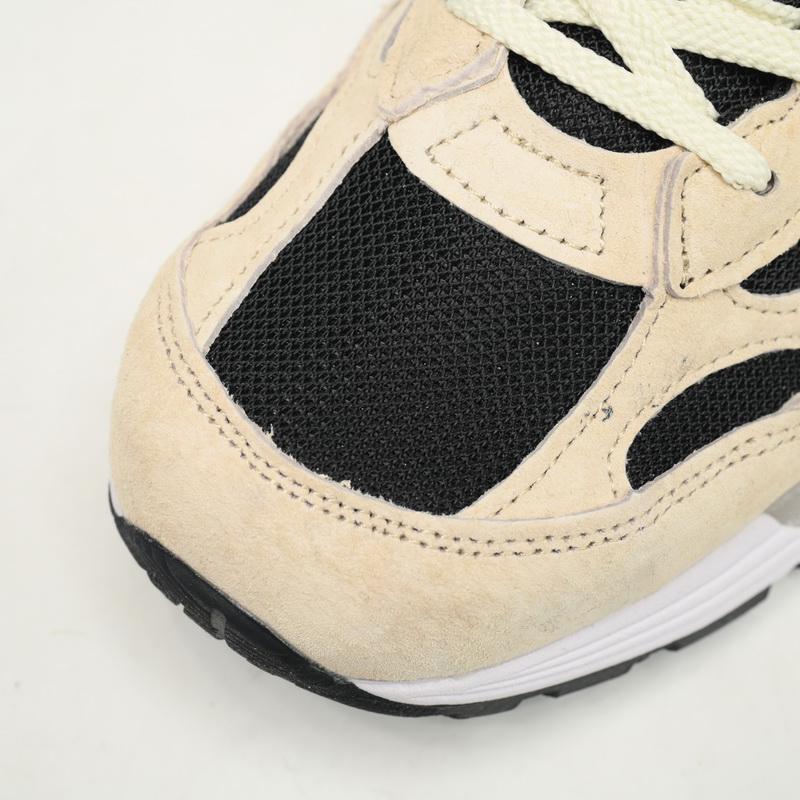 New Balance 992 Beige Black Sneakers      M992NB  - EUR FASHION