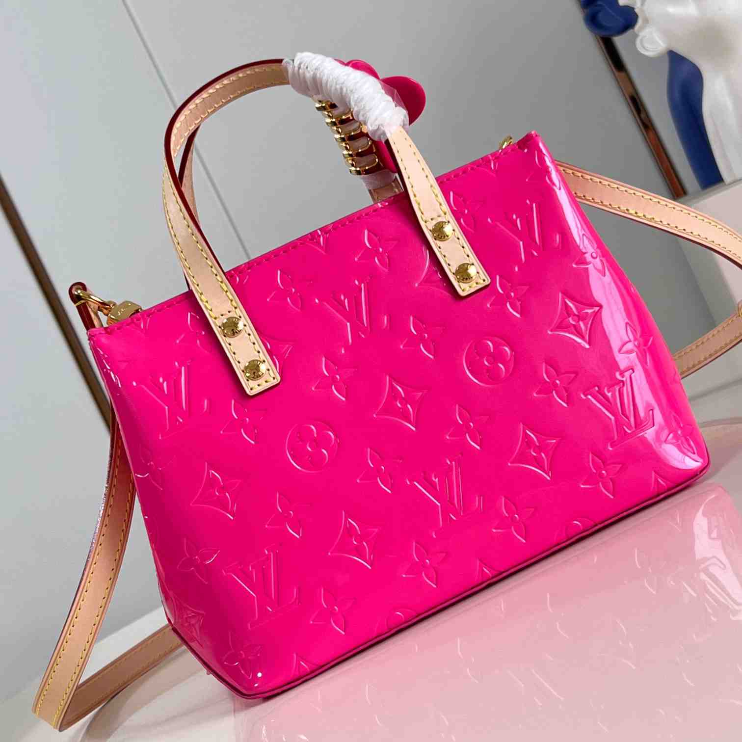 Louis Vuitton Reade PM    M24028 - EUR FASHION