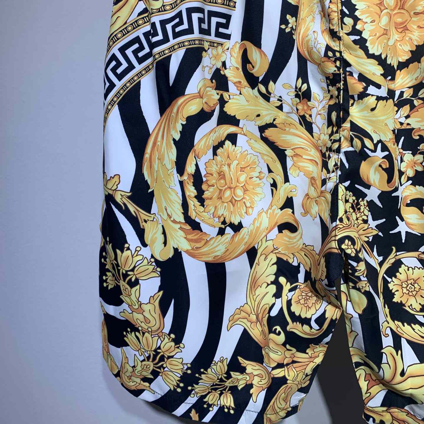 Versace Barocco Print Silk Shorts - EUR FASHION