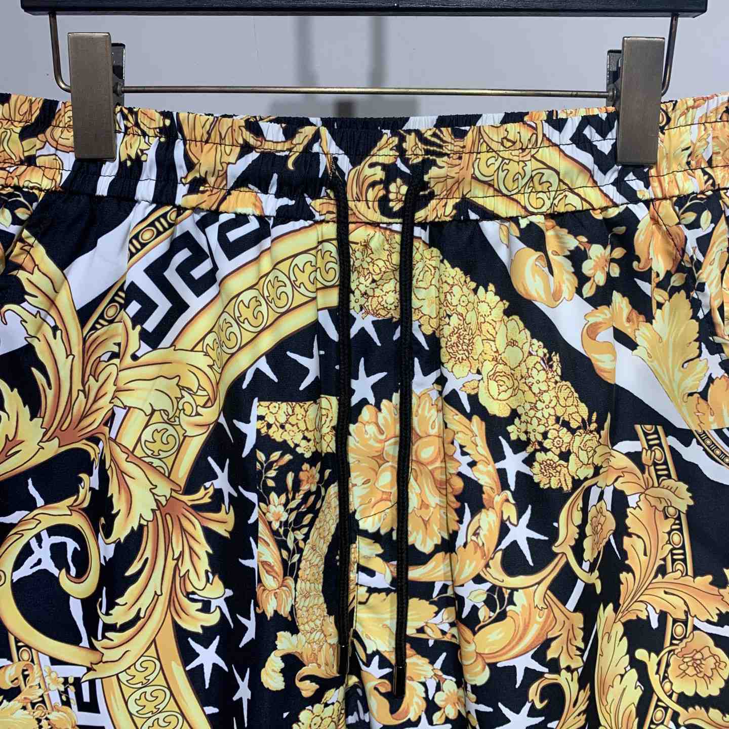 Versace Barocco Print Silk Shorts - EUR FASHION