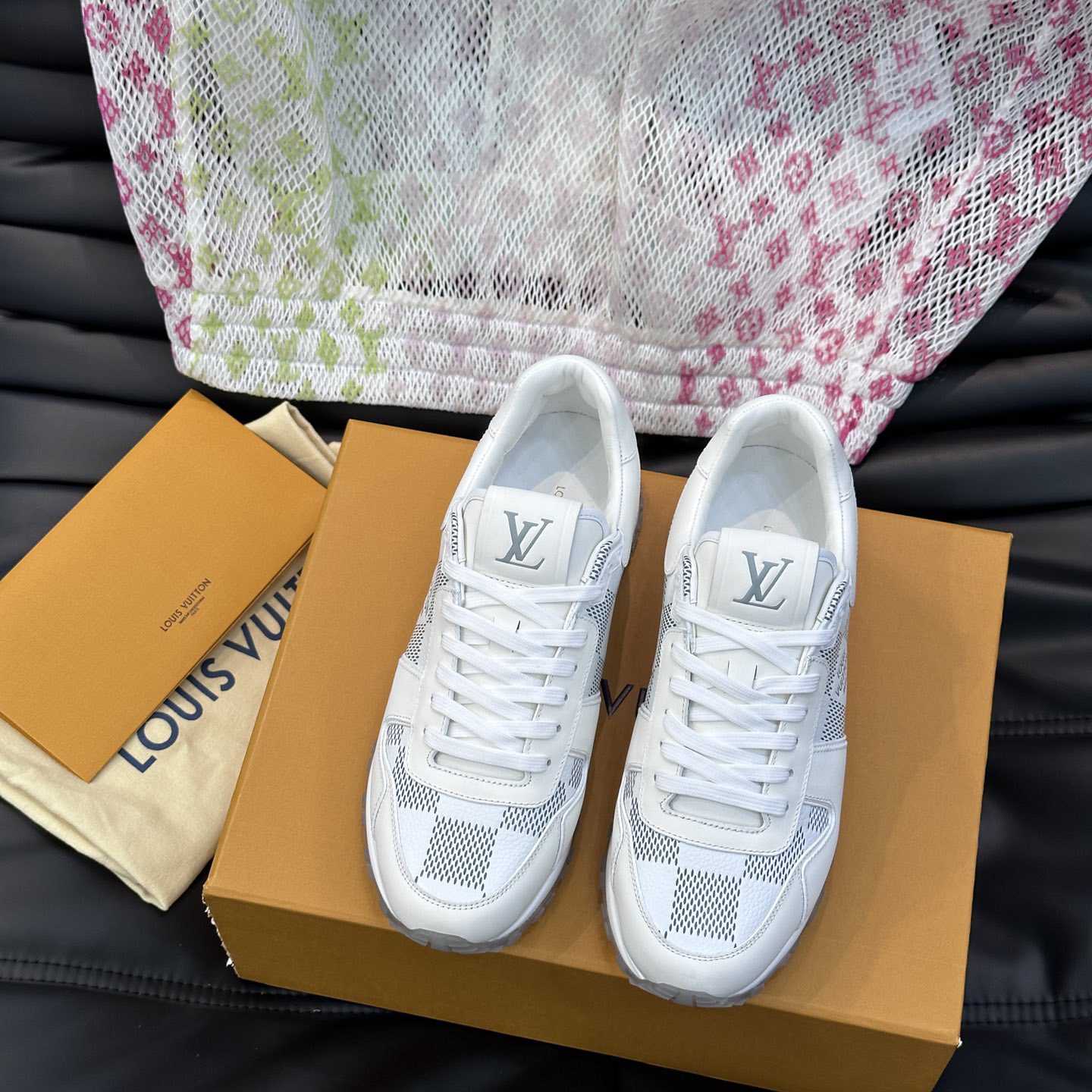 Louis Vuitton Run Away Sneaker      - EUR FASHION