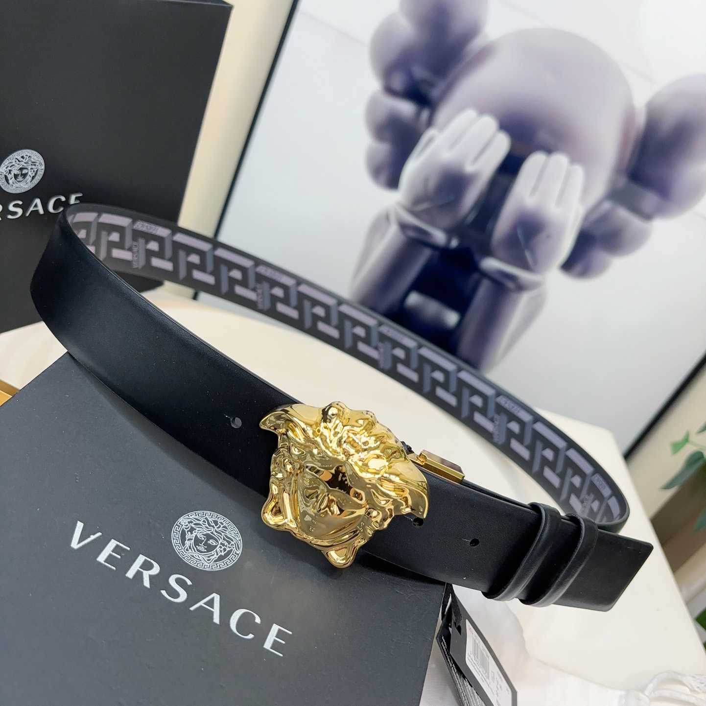 Versace Reversible Leather Belt    40mm - EUR FASHION