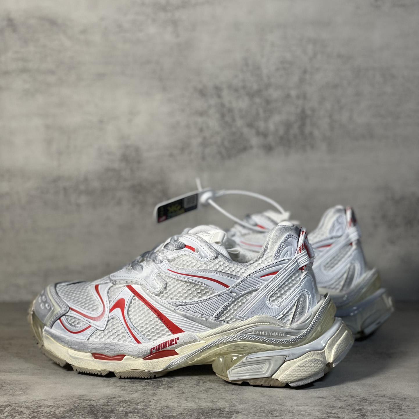 Balenciaga Runner Sneaker  - EUR FASHION