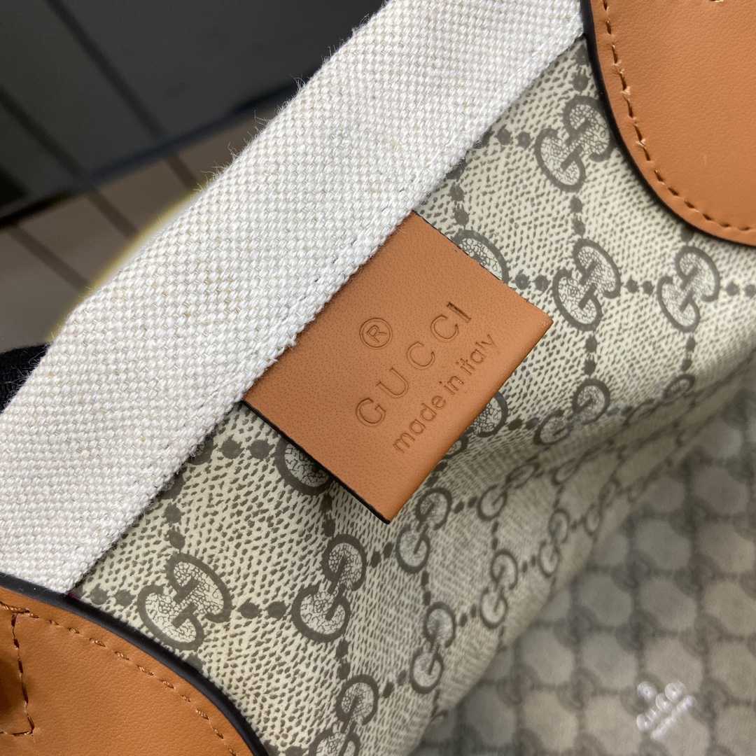 Gucci Medium Tote Bag With Gucci Print - EUR FASHION