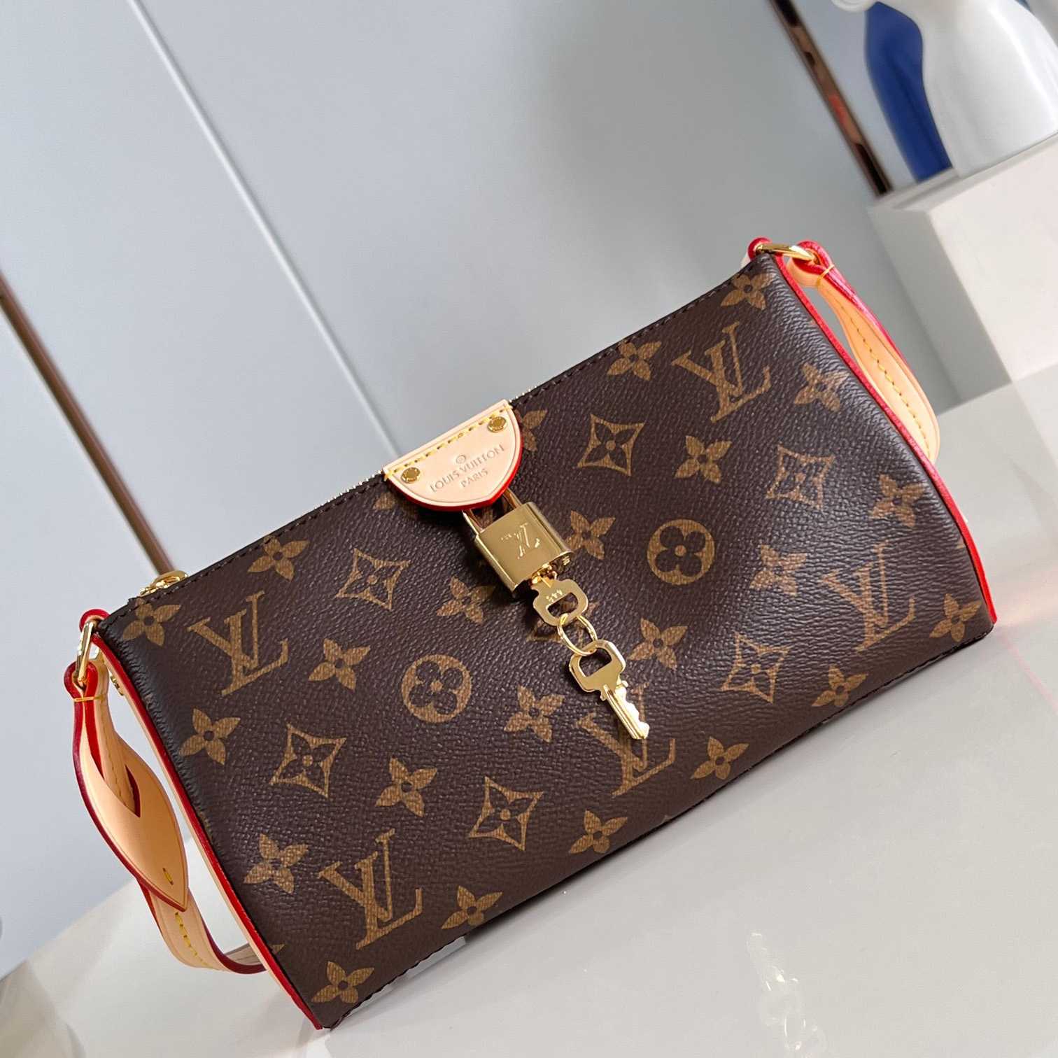 Louis Vuitton Pochette Tirette   M47123 - EUR FASHION