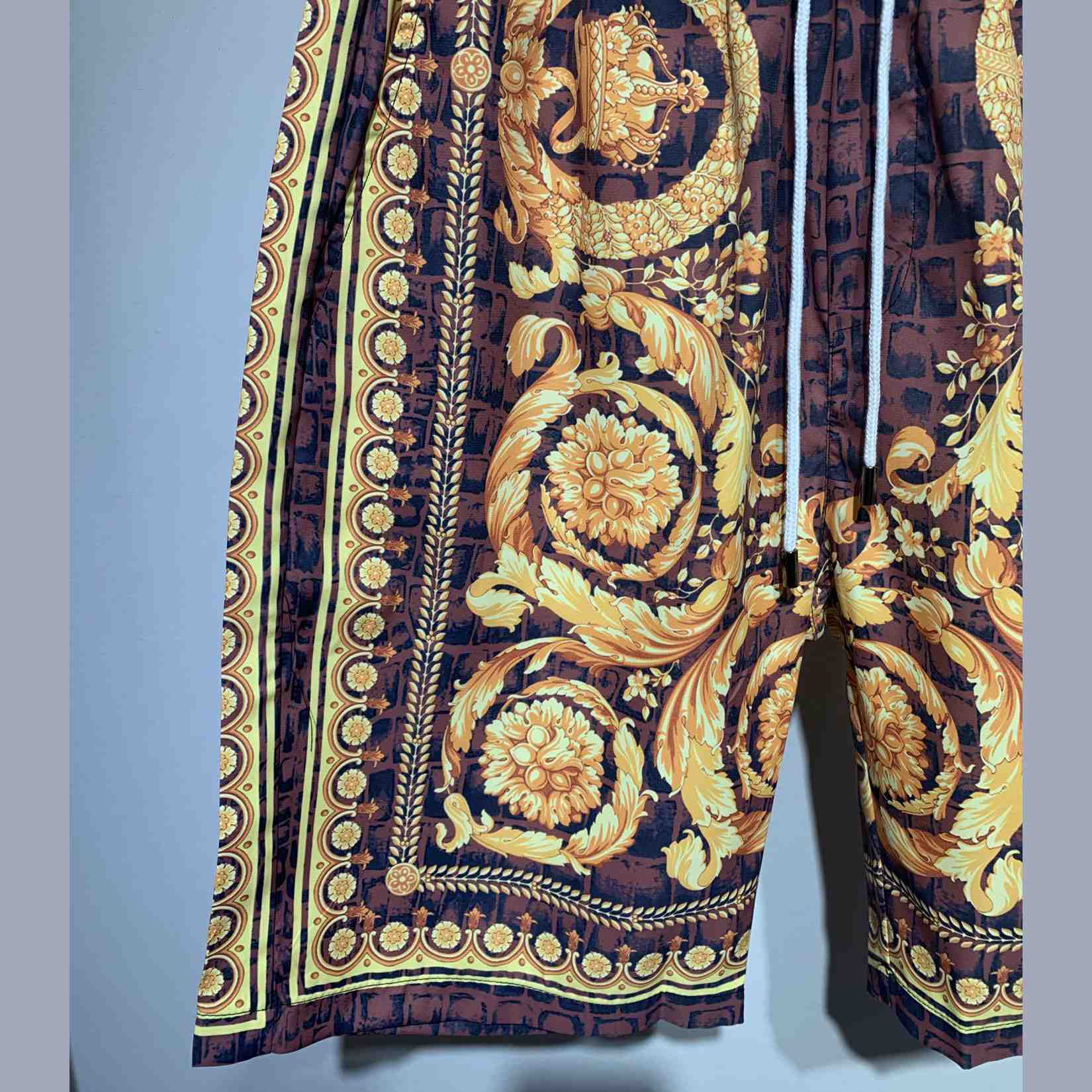 Versace Barocco Print Silk Shorts - EUR FASHION