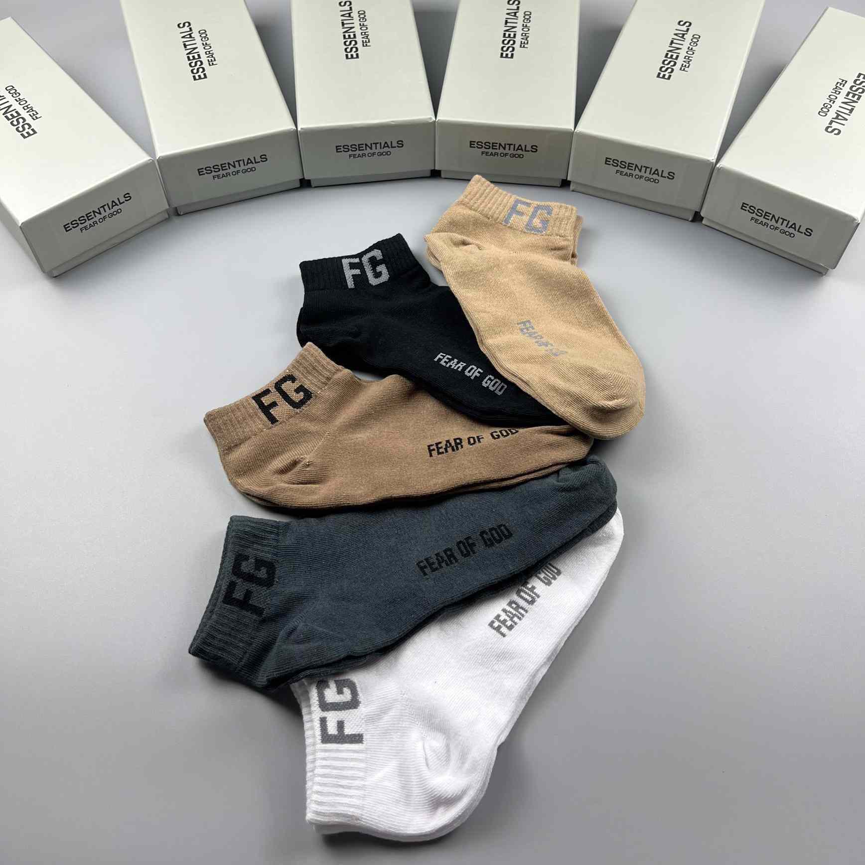 Fear Of God Essential FG Socks /Box - EUR FASHION