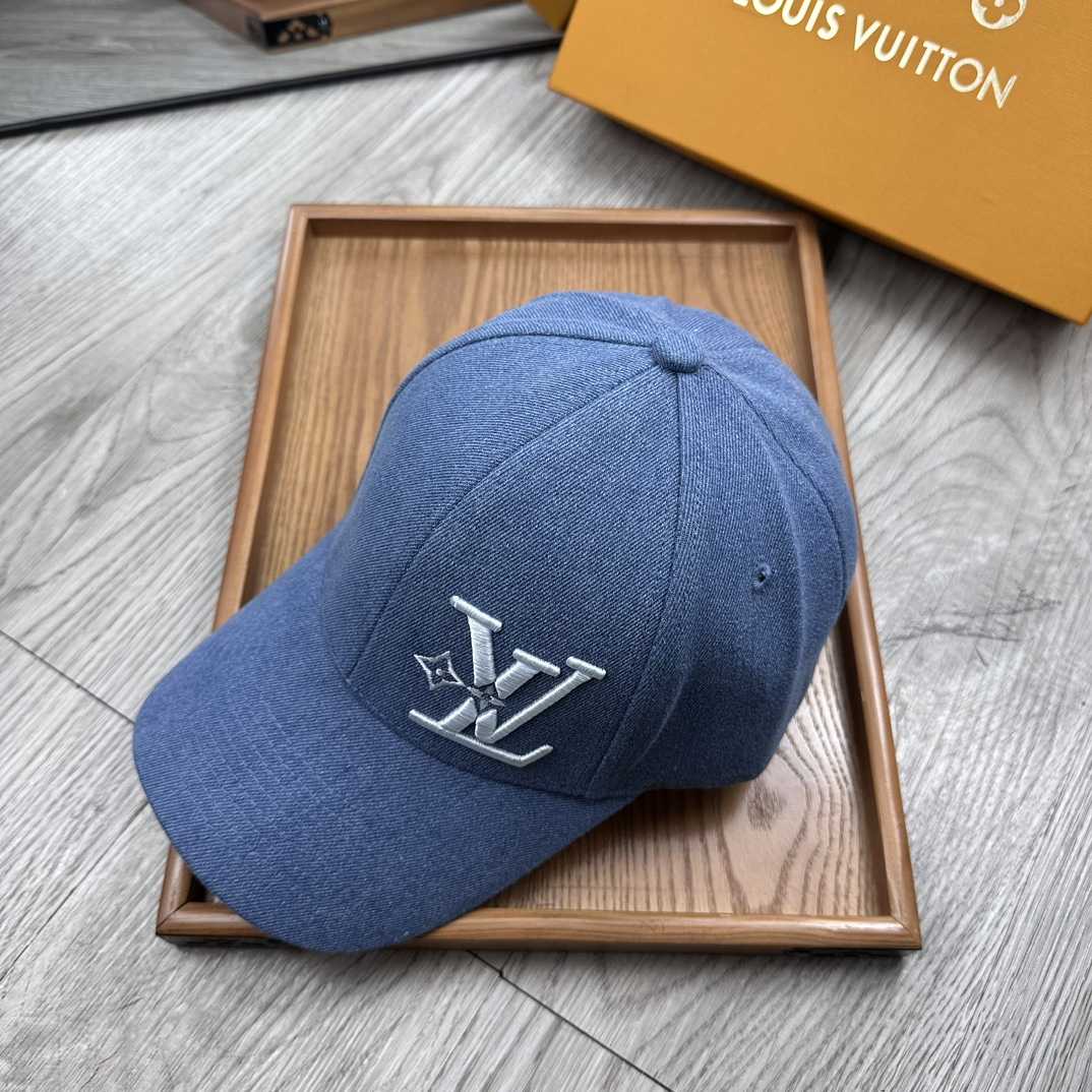 Louis Vuitton Cap - EUR FASHION