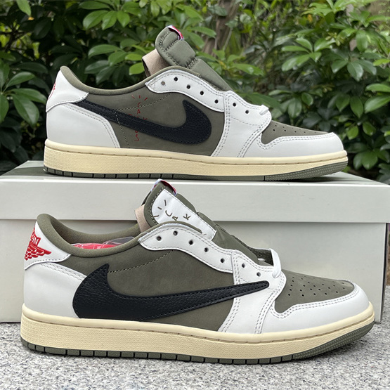 Travis Scott x Air Jordan 1 Low OG Sneaker      DM7866-200 - EUR FASHION