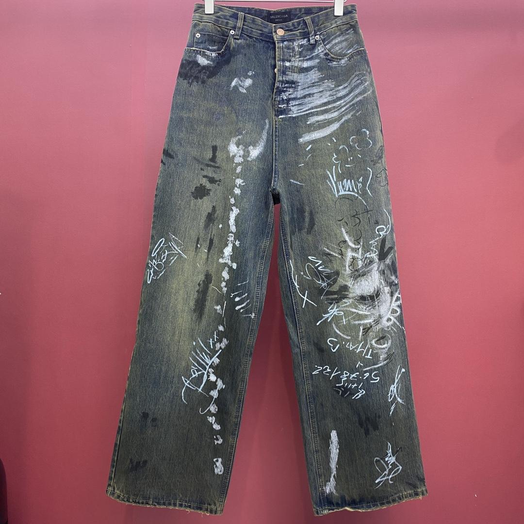 Balenciaga  Graffiti Baggy Jeans - EUR FASHION