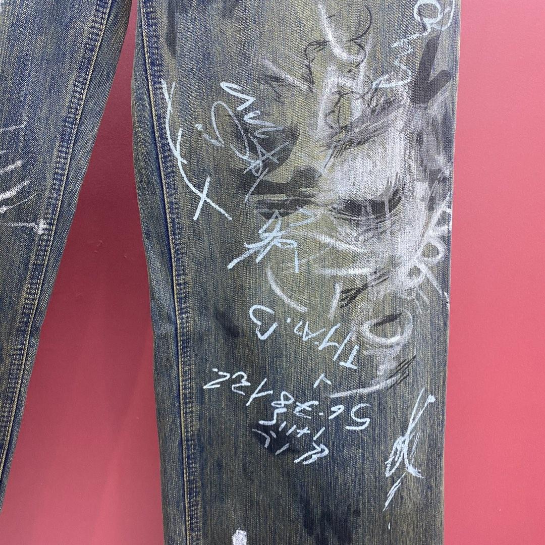 Balenciaga  Graffiti Baggy Jeans - EUR FASHION